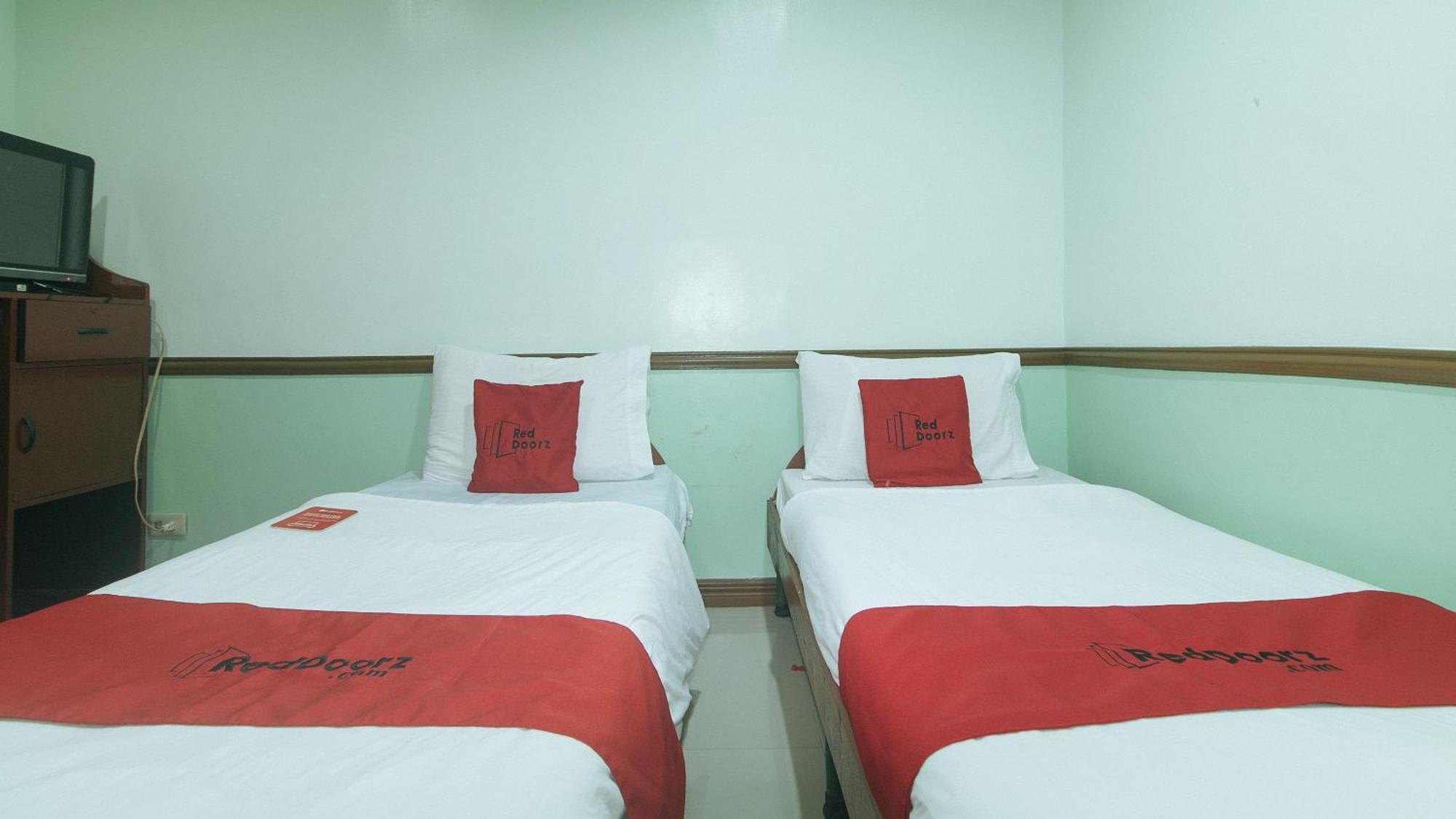 Reddoorz At Maanyag Pension House Mandaue Cebu Εξωτερικό φωτογραφία